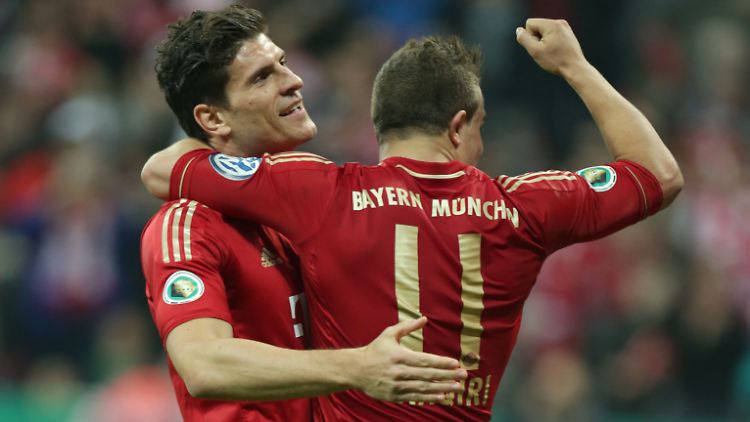 Zwei, die auch gerne gegen Barcelona spielen würden: Mario Gomez und Xherdan Shaqiri.