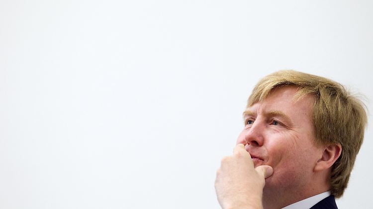 Königsleid statt Königslied: Das neue niederländische "Königslied" ist schon wieder Geschichte - und das bevor es auch nur einmal öffentlich gesungen wurde.