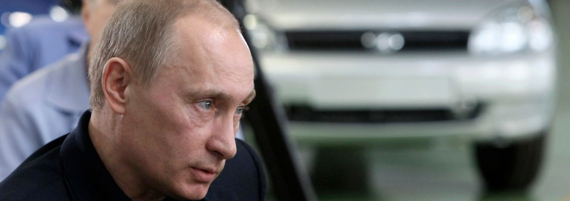 Die Betriebsbesuche von Wladimir Putin sind in Russland gefürchtet.