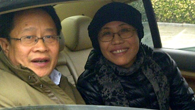 Ein kurzer Ruf aus dem Auto - dann geht es für Liu Xia wieder in den Hausarrest.