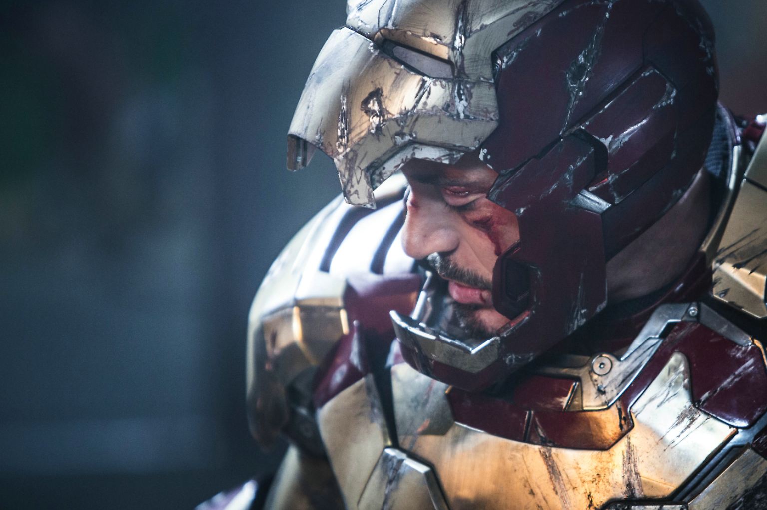 So, da ist er ja wieder. Sieht ein bisschen angekratzt aus, der "Iron Man".