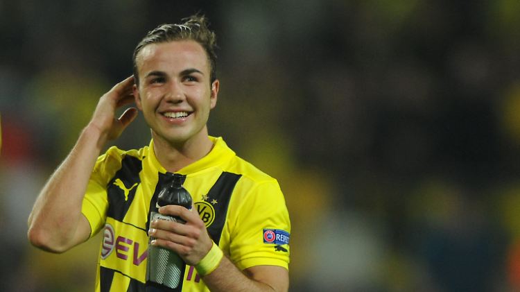 Mario Götze strahlt - mit der Borussia fegte er Real Madrid 4:1 vom Platz.