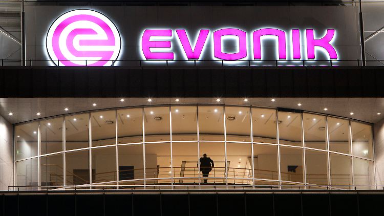 Evonik ist eines der größten Unternehmen der Spezialchemie und verfügt über eine breit gefächerte Produktpalette.