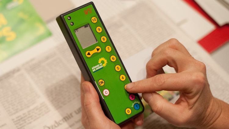 Elektronik hilft: Die Delegierten der Grünen müssen bei ihrem Parteitag über rund 2600 Anträge abstimmen.