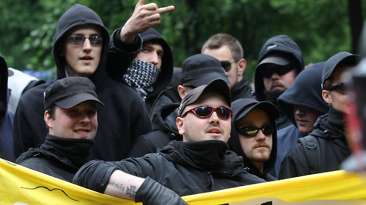 Neonazi-Aufmarsch zum "Tag der Deutschen Zukunft" in Hamburg.