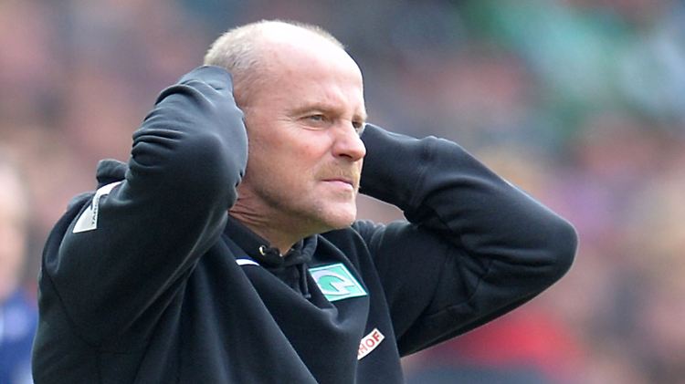 "Die Marschroute ist ganz klar: Wir gehen den Weg weiter mit Thomas Schaaf."