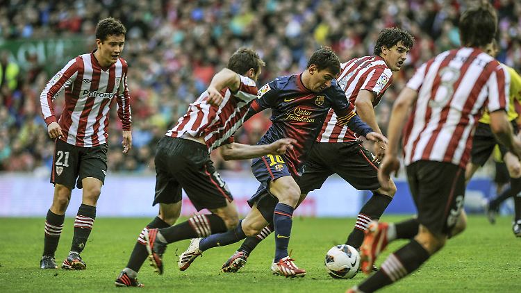 Immer auf die Kleinen: Messi (M.), umringt von Bilbao-Spielern.