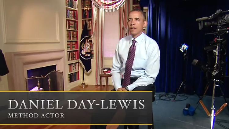 Da hat der Maskenbildner ganze Arbeit geleistet: Day-Lewis spielt Obama.