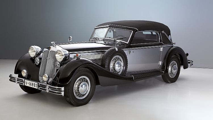 Der Horch 853 gehörte zu den schönsten klassischen Wagen seiner Zeit, ein Sportcabriolet par excellence.