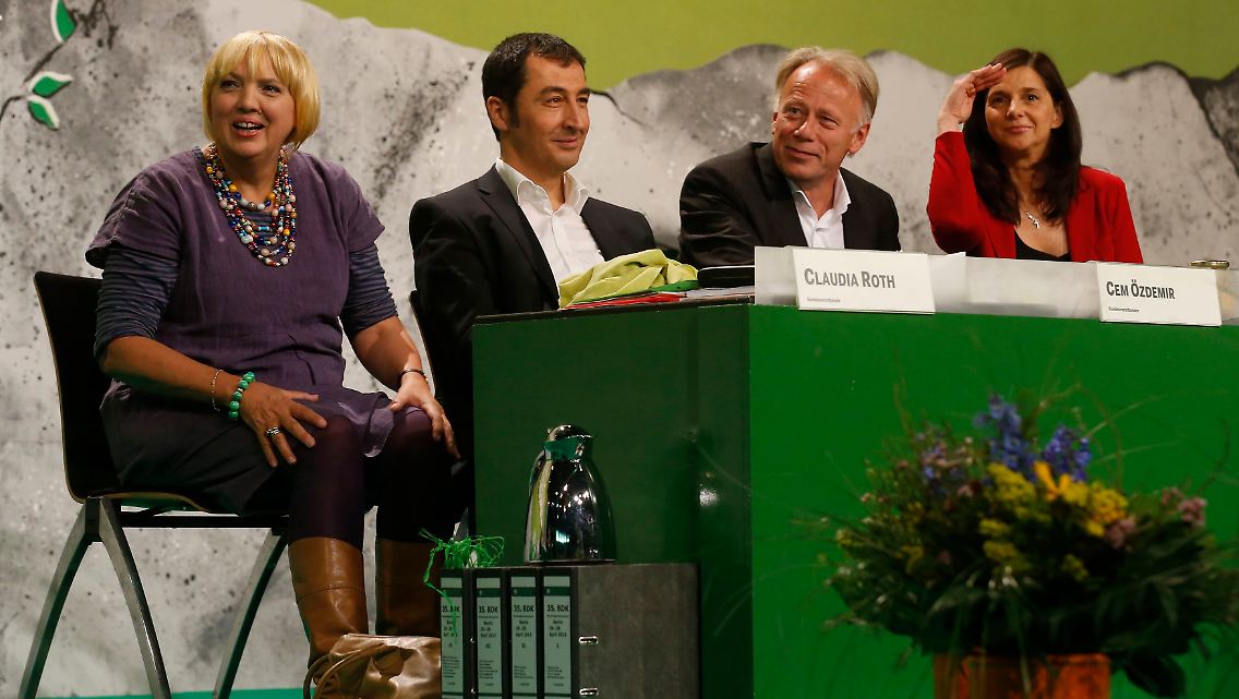 2013-04-28T114042Z_01_TOB07_RTRMDNP_3_GERMANY-GREENS.JPG3665642599328039539.jpg
