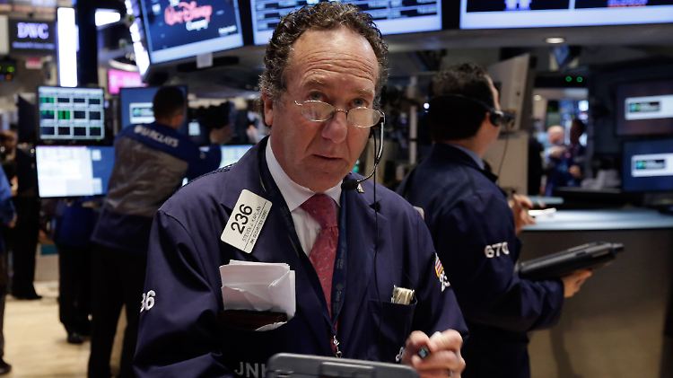 "Das die Fed die quantitative Lockerung so schnell nicht beendet ist zwar positiv für die Aktien, aber die Daten haben den Investoren Angst eingejagt."