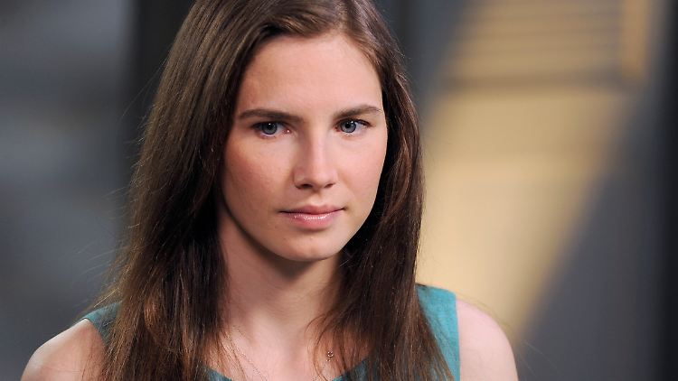 Amanda Knox wird den Verdacht nicht los, dass sie als Austauschschülerin in Italien ihre britische Mitbewohnerin umgebracht hat. 