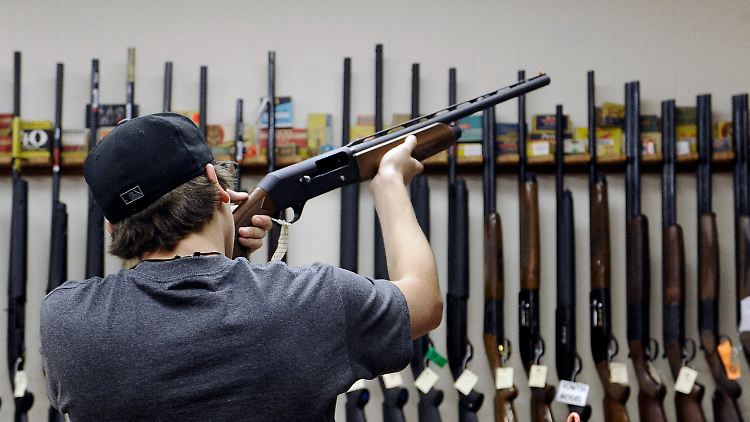 Die nötige Ausstattung für eine Revolution ist vorhanden: Waffenladen in Texas.