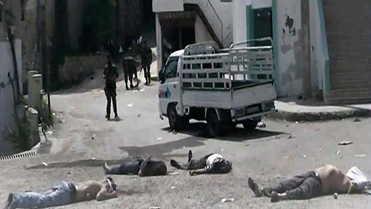 Auf Videoaufnahmen sollen Assad-Soldaten und getötete Bewohner von Baida bei Banias zu sehen sein.
