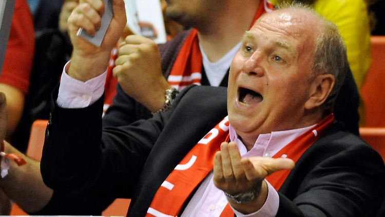 Soll sein Amt bis zur Klärung ruhen lassen: Uli Hoeneß. 