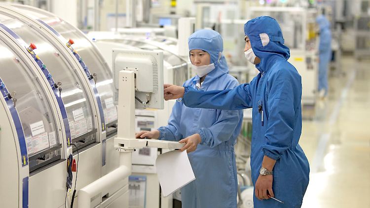 Chinesische Arbeiter in einem Bosch-Werk in Suzhou.
