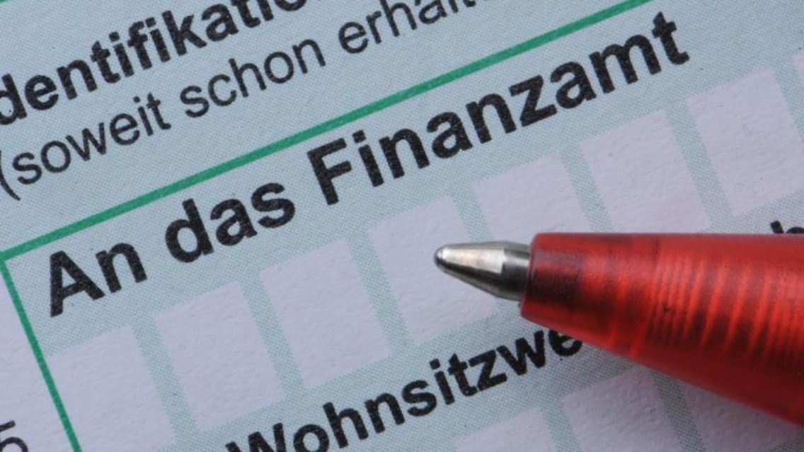 Bis zum 31. Mai müssen viele Steuerpflichtige ihre Steuererklärung beim Finanzamt abgeben. Foto: Armin Weigel