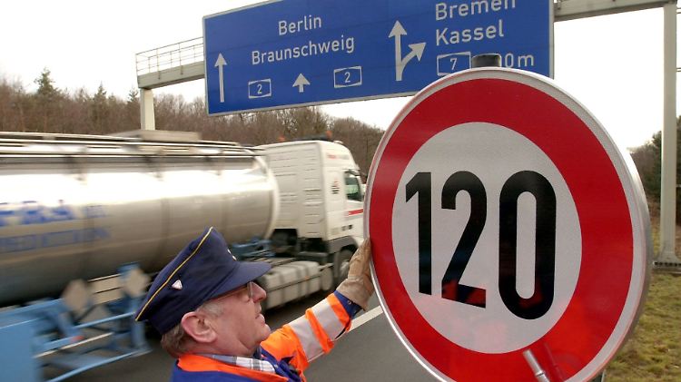 An vielen Autobahnstreckenabschnitten gilt bereits eine Geschwindigkeitsbegrenzung.