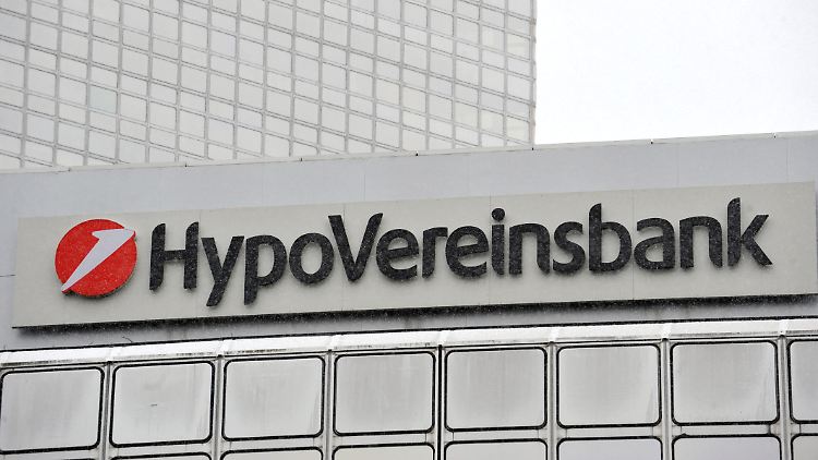 Die Hypovereinsbank hat ihren Quartalsgewinn im Vergleich zum Vorjahr halbiert.