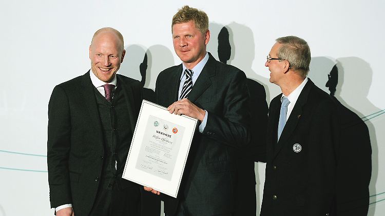 Effenberg ist seit 2012 stolzer Besitzer einer Trainerlizenz.