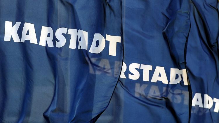"Krisentreffen" bei Karstadt, aber das Unternehmen will nicht von neuen "Einschnitten" sprechen.
