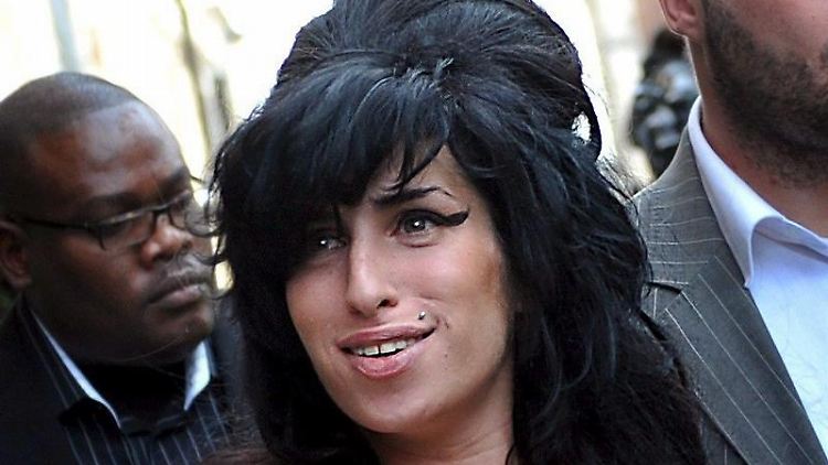 Einfach mal die Gosche halten: Amy Winehouse.