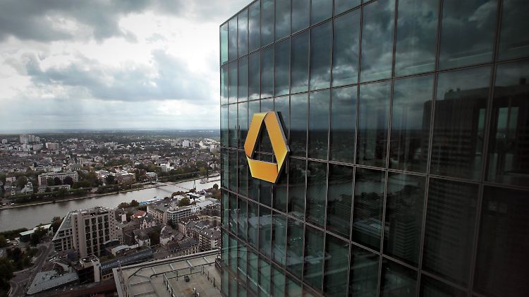 Die neuen Aktien der Commerzbank werden deutlich billiger als gedacht.