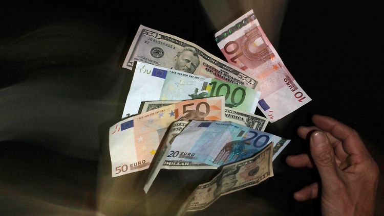 Die Eurozone kommt auch im ersten Quartal nicht aus den Knien: Die Währungshüter pumpen unverdrossen weiter.