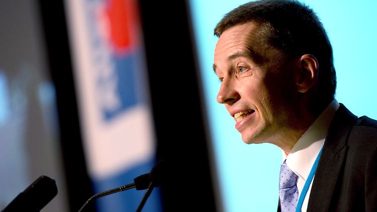 Bernd Lucke will sich nicht von rechten Wählern abgrenzen.