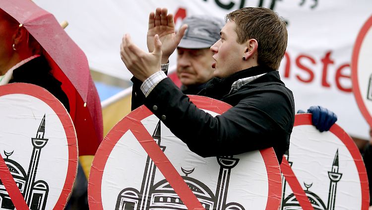 So zeigt sich "Pro Köln" normalerweise in der Domstadt: Protest im November 2009.