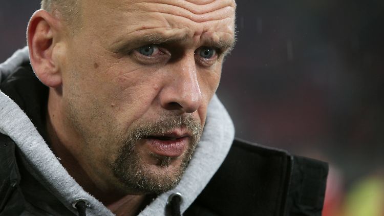 Holger Stanislawski und der 1. FC Köln bestreiten nicht noch eine weitere Zweitligasaison zusammen.