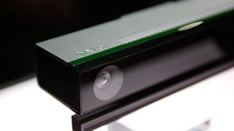 Sieht und hört einiges: die Xbox von Microsoft.