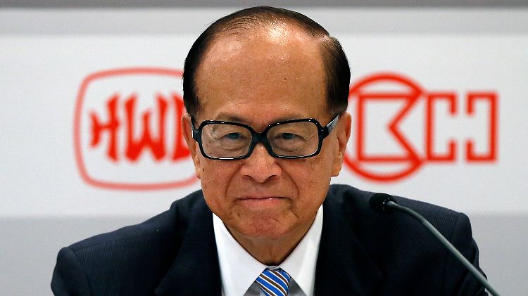 Konzernlenker mit Hornbrille und außergewöhnlichem Spürsinn für ertragreiche Chancen: Hutchison-Chef Li Ka-shing.