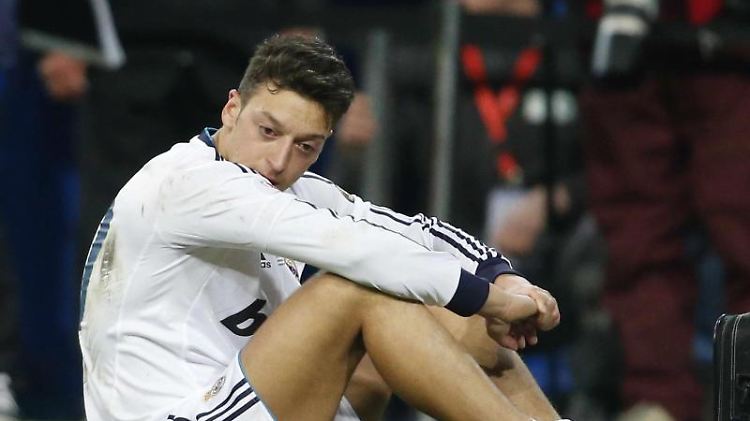 Mesut Özil soll ein Angebot vom FC Arsenal vorliegen. 