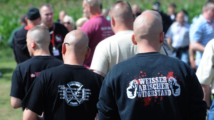 Wer die Szene ausspähte, bekam ein ordentliches Sümmchen. 