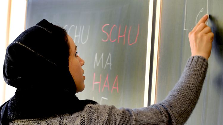 43 Prozent der Neuzuwanderer zwischen 15 und 65 Jahren haben einen Meister, Hochschul- oder Technikerabschluss.