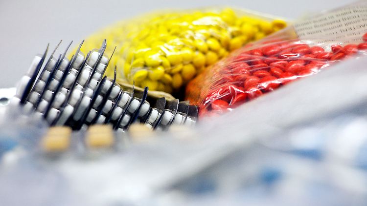 Ob Entzündungshemmer, Verhütungsmittel oder Antibiotika: Immer wieder fallen beim Zoll unwirksame oder nicht zugelassene Arzneimittel auf.