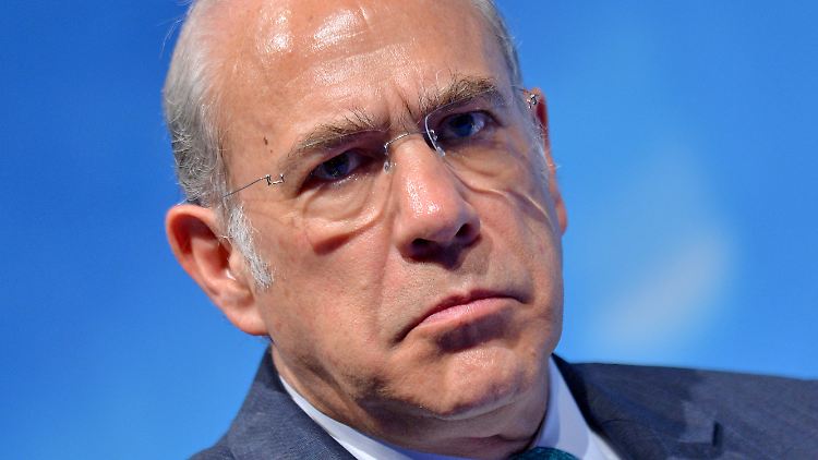 OECD-Generalsekretär Gurria hat ein Rezept gegen die Krise: Lockere Geldpolitik.