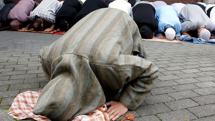 Auch in deutschen Moscheen radikalisieren sich Muslime.