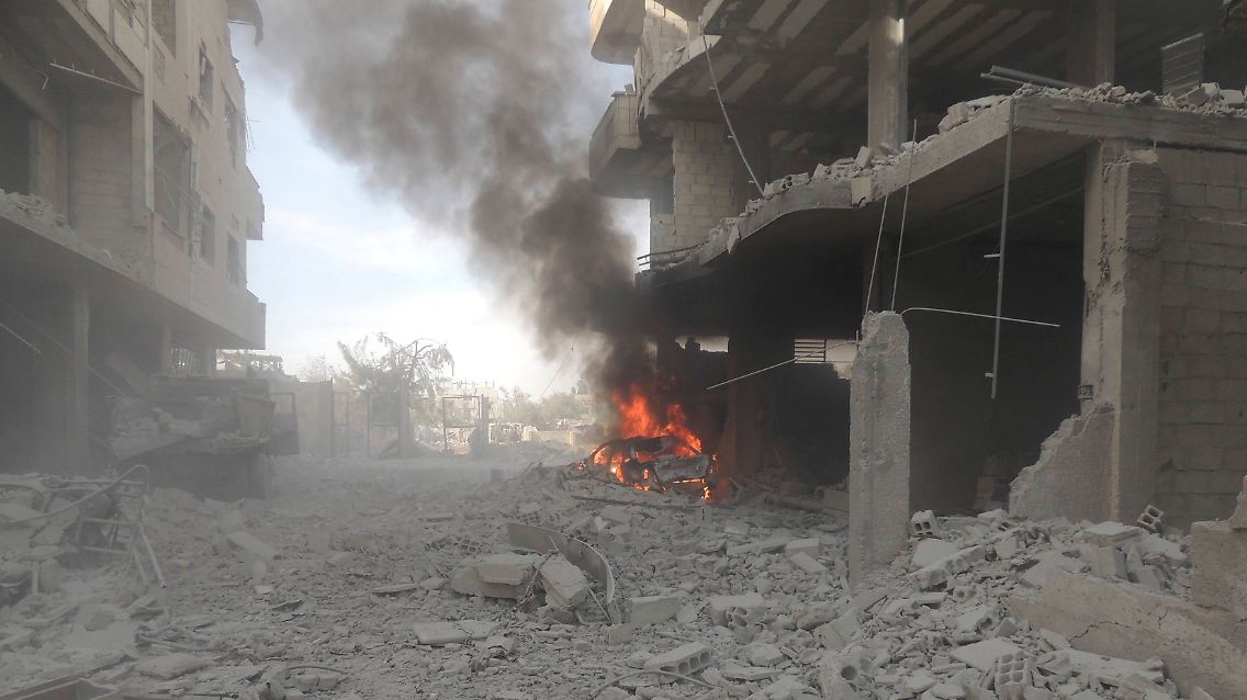 2013-05-27T084249Z_2139140602_GM1E95R1AB301_RTRMADP_3_SYRIA-CRISIS.JPG1953223085610130970.jpg