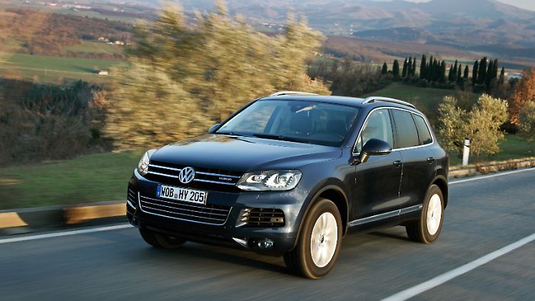 Technik aktualisiert und Gewicht um rund 200 Kilogramm gesenkt: Bei der zweiten Generation des VW Touareg wurde auf die Reduzierung des Verbrauchs gesetzt.