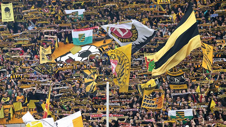 Dortmund? Dresden. Auch Dynamo hat eine gelbe Wand.