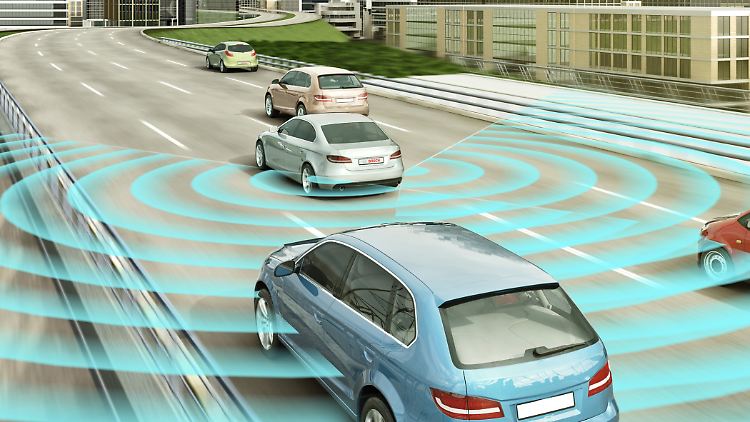 Assistenzsysteme sorgen für mehr Sicherheit im Straßenverkehr und gehören immer zur Standardausstattung von Fahrzeugen.