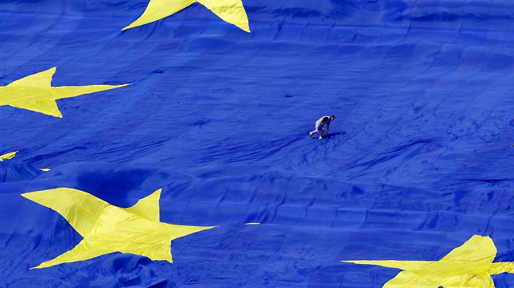 Auf EU-Ebene ist die Richtlinie so gut wie durch: Bis sie auf nationaler Ebene Wurzeln schlägt, müssen wohl noch einige Quartalsberichte vorgelegt werden.