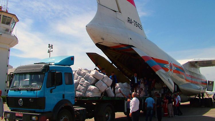 Russland leistet nicht nur humanitäre Hilfe, sondern liefert auch militärische Unterstützung.