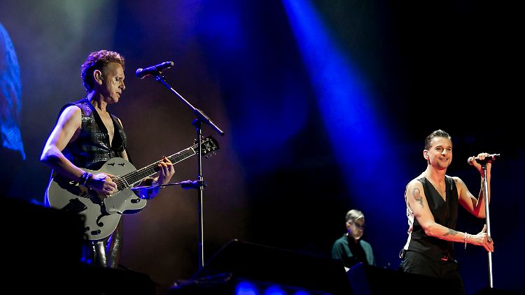 Depeche Mode starteten ihre Tournee im französischen Nizza.