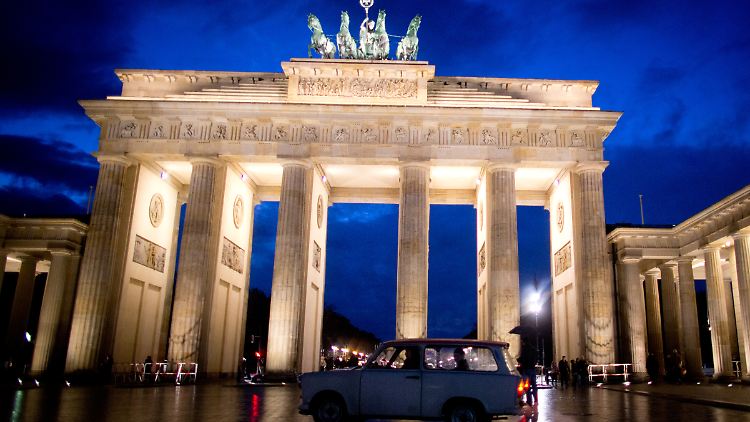 Laut der Volkszählung leben in Berlin knapp 3,3 Millionen Einwohner und damit 180.000 weniger als bisher gedacht.
