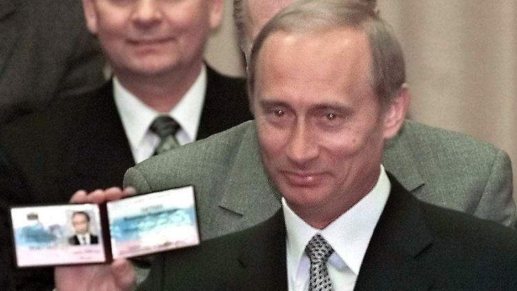 Zeigt her eure Daten: Russlandreisenden wird in Zukunft womöglich mehr abgefragt, als dem Pass zu entnehmen ist. 