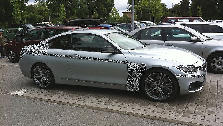 Kraftvoll und dynamisch gibt sich das 4er Coupé.
