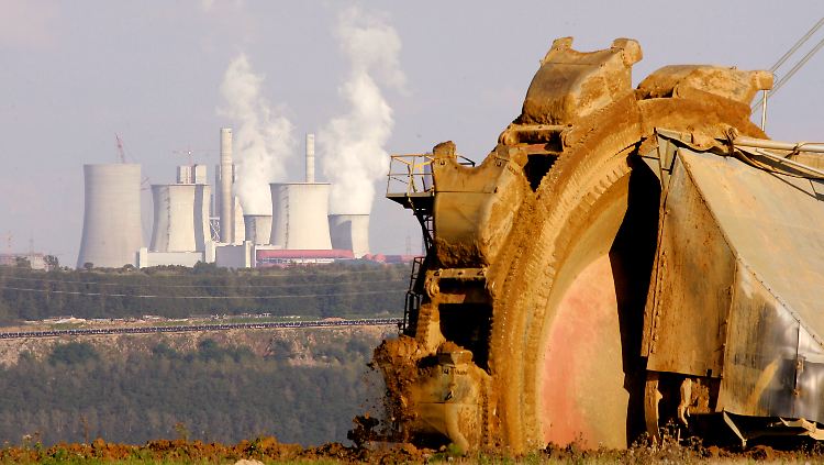 Die Schaufelradbagger im Tagebau Garzweiler kommen Immerath immer näher.